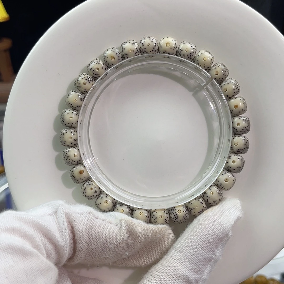 星月菩提手串石玉瓷白8×7双留白