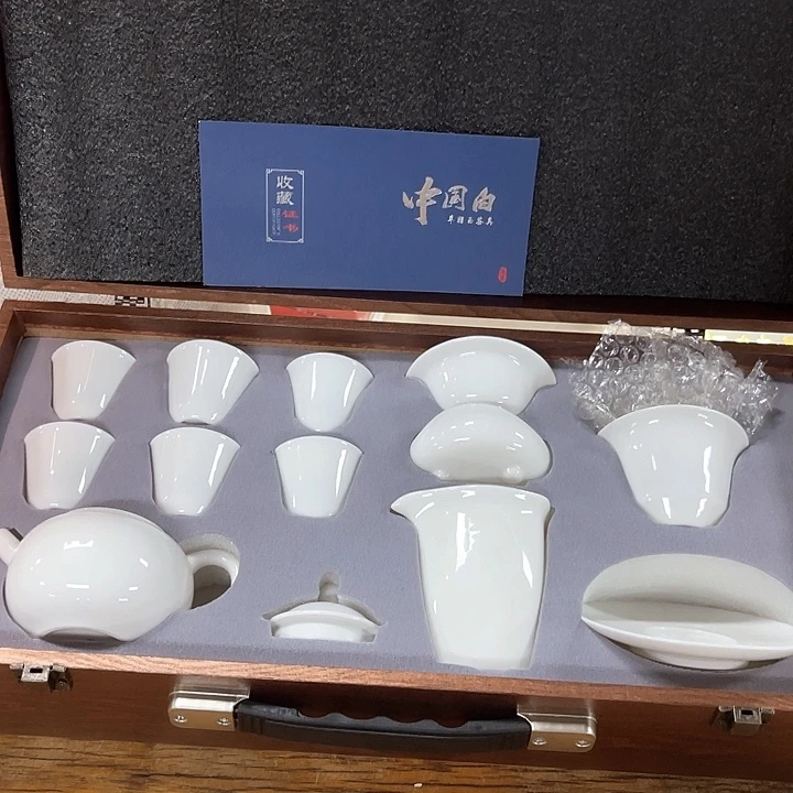 孤品茶具套装等。