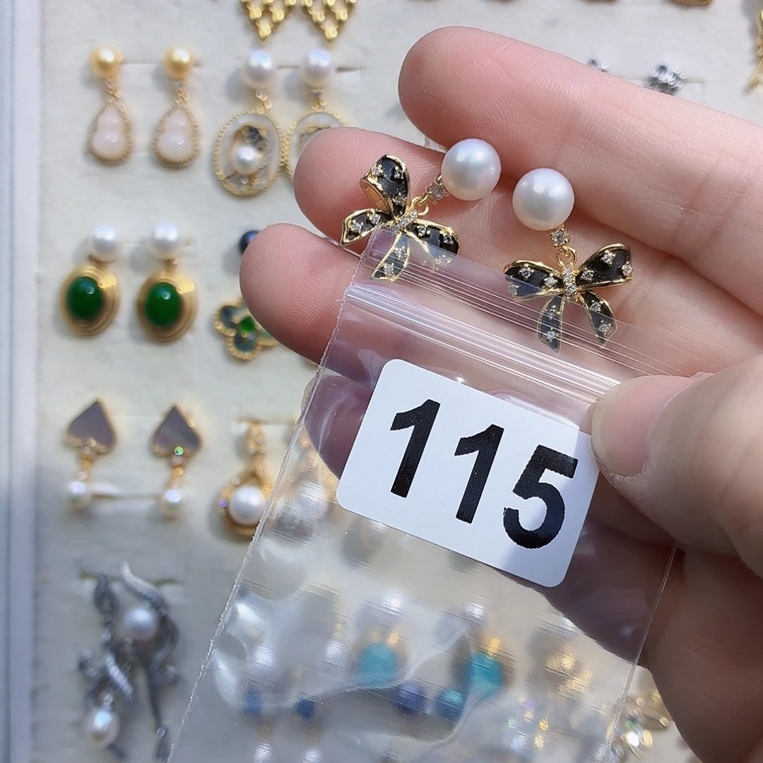 淡水珍珠合金耳饰