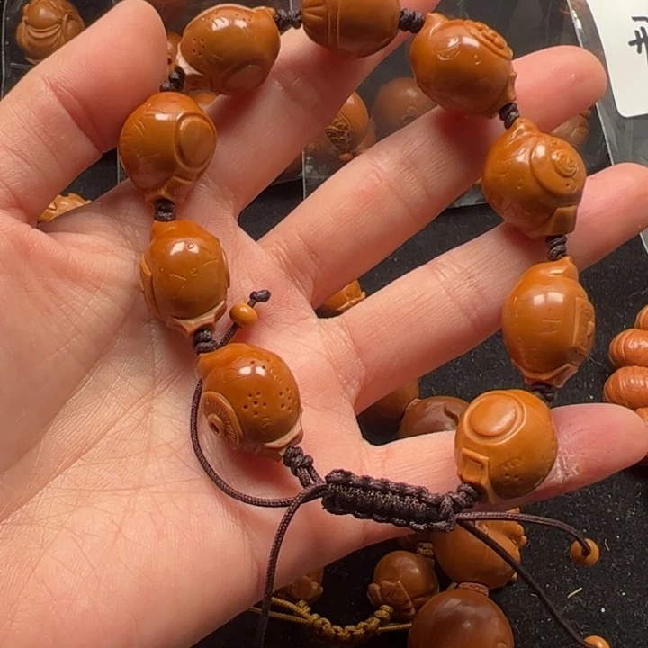 用***8吊坠橄榄核15八把壶