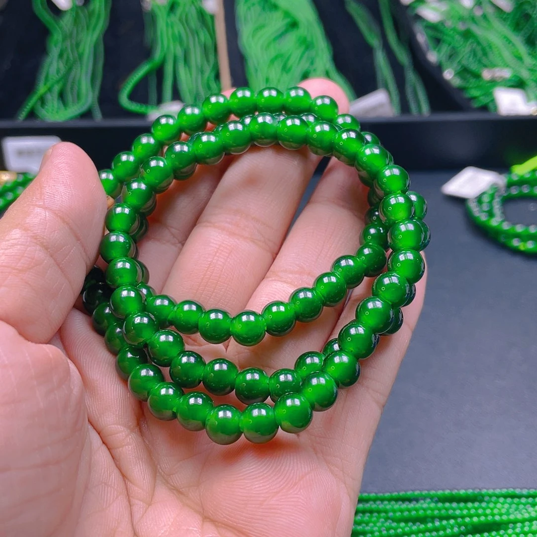 翡翠未镶嵌颈饰三*猫88888888888888