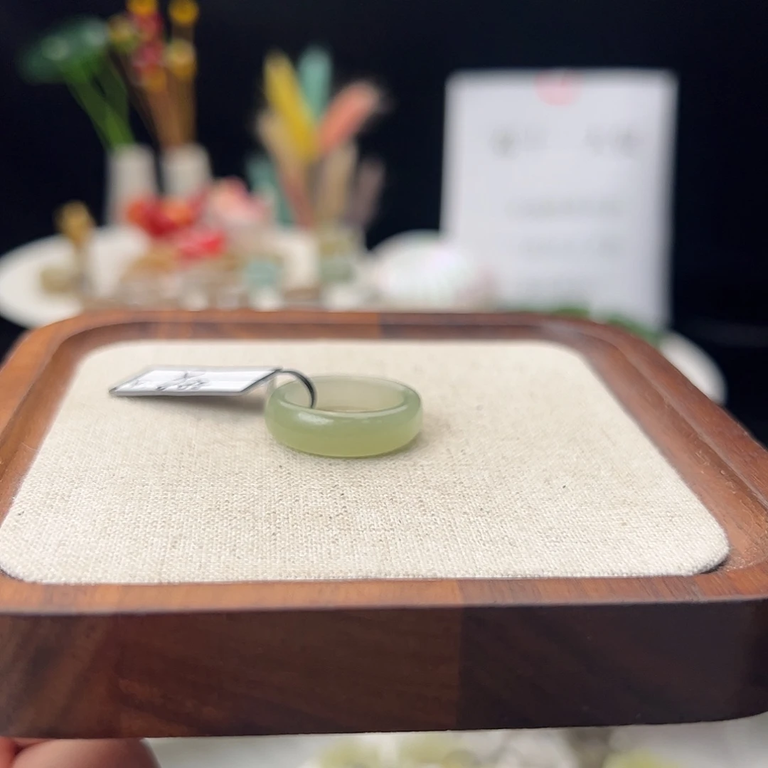 和田玉（糖玉）未镶嵌戒指k61 一口翠圆条 17 不退换