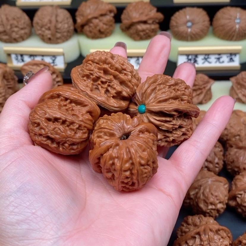 【闪购商品】文玩核桃吊坠我***神四座楼元宝