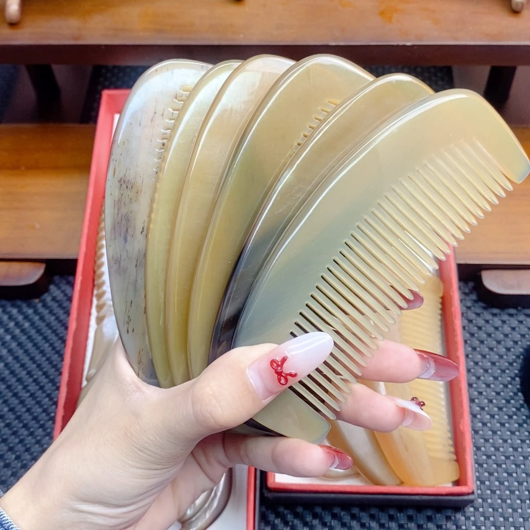 纯手工制作纯牛角梳子