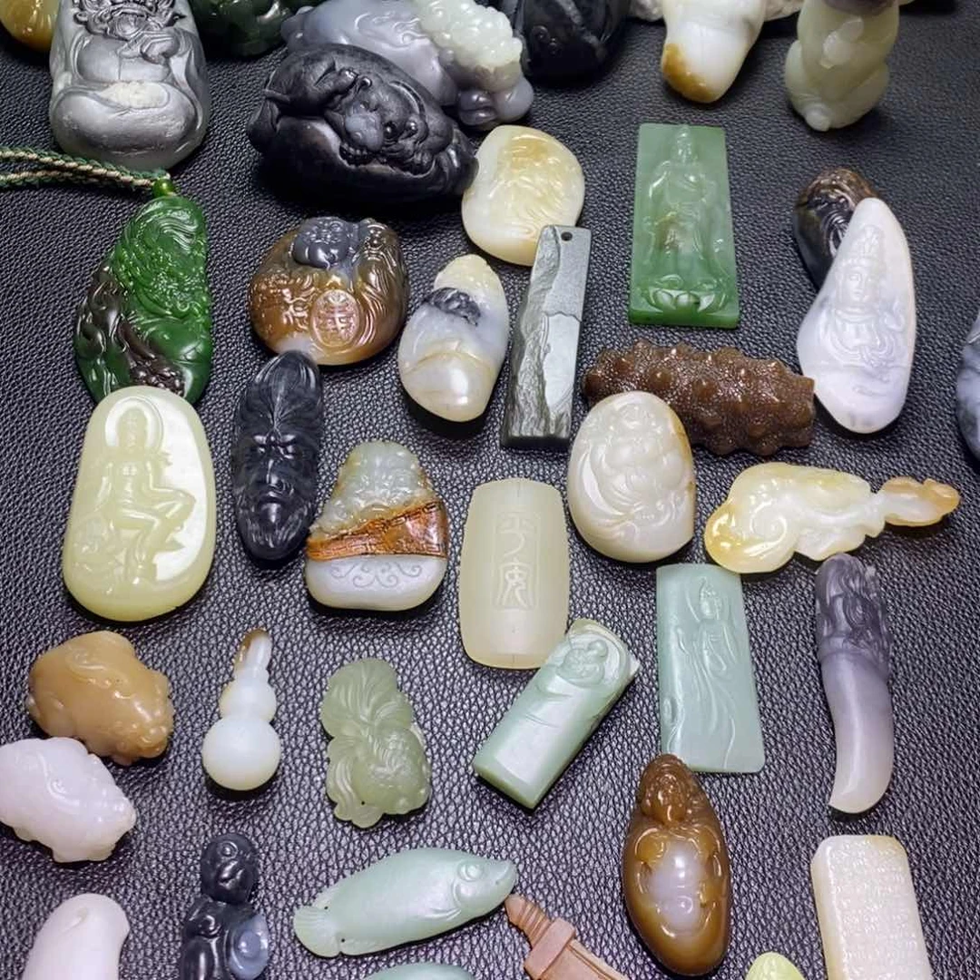 未镶嵌和田玉挂件