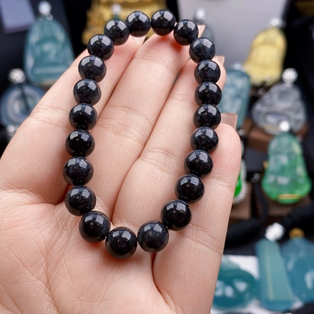 翡翠未镶嵌颈饰手串