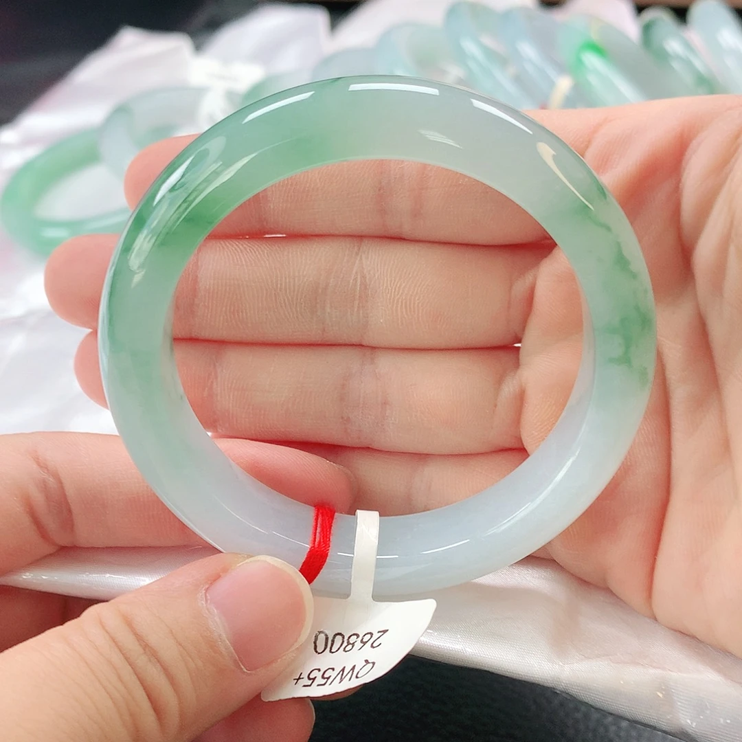 翡翠未镶嵌手镯缅甸A货翡翠手镯