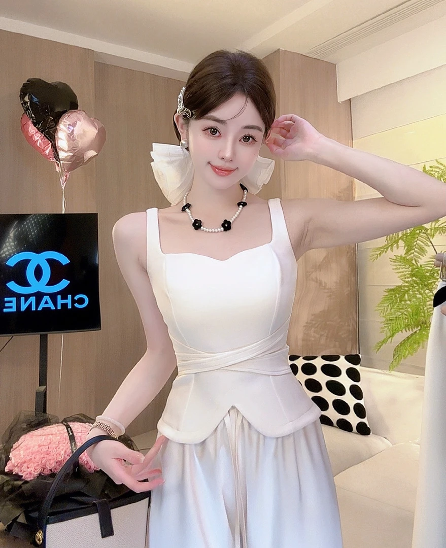 【尤猫原创】百搭时尚吊带夏季气质短款小上衣-Y31166