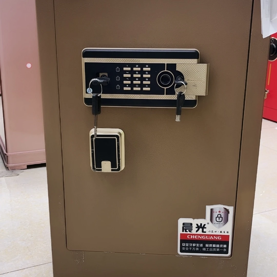 钢板小*王 70四周磕碰喷过漆