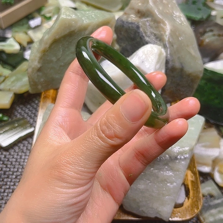 未镶嵌和田玉珠宝半成品小****e