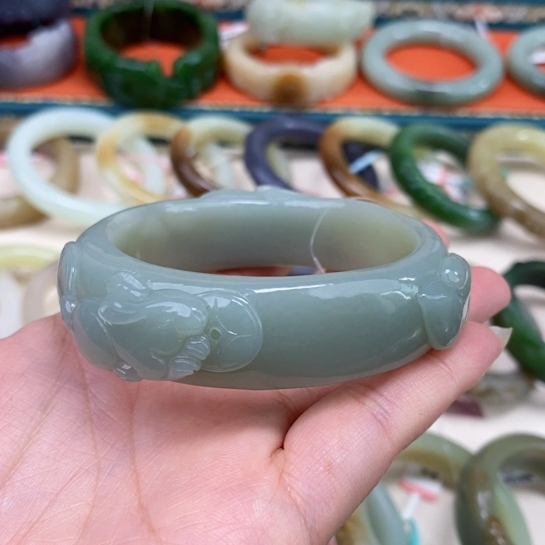 和田玉未镶嵌手镯57.5