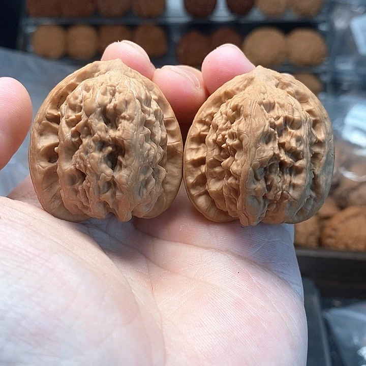 1文玩核桃蚂蚁沟38-221