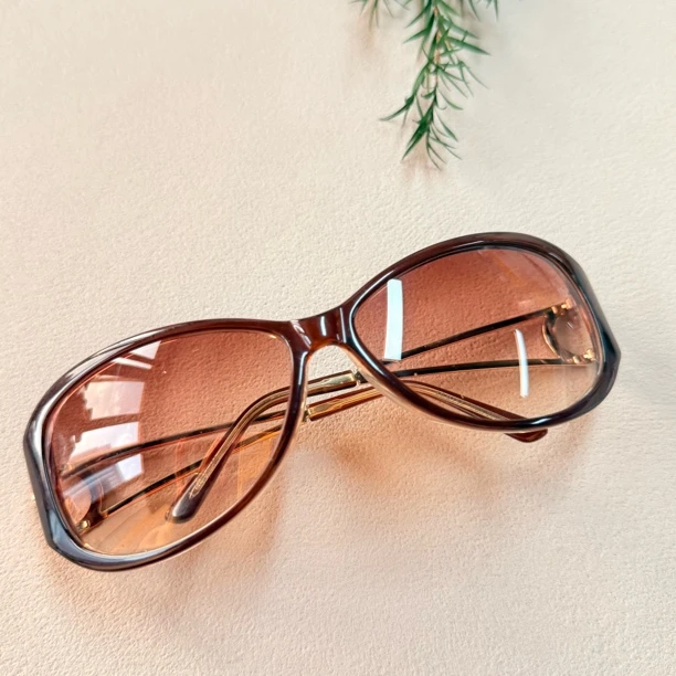 【六六中古】孤品百搭简约墨镜ay1695腿间宽度140