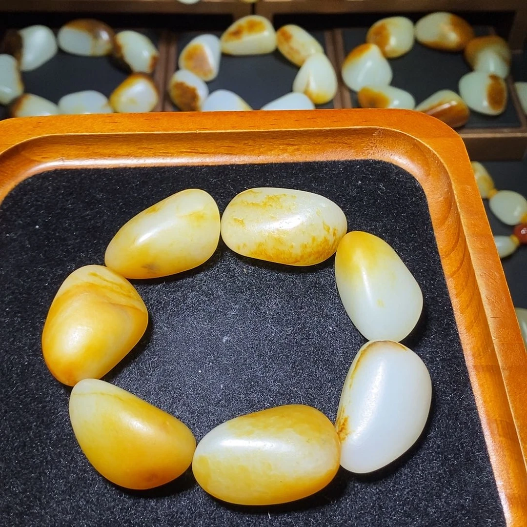 和田玉未镶嵌手链