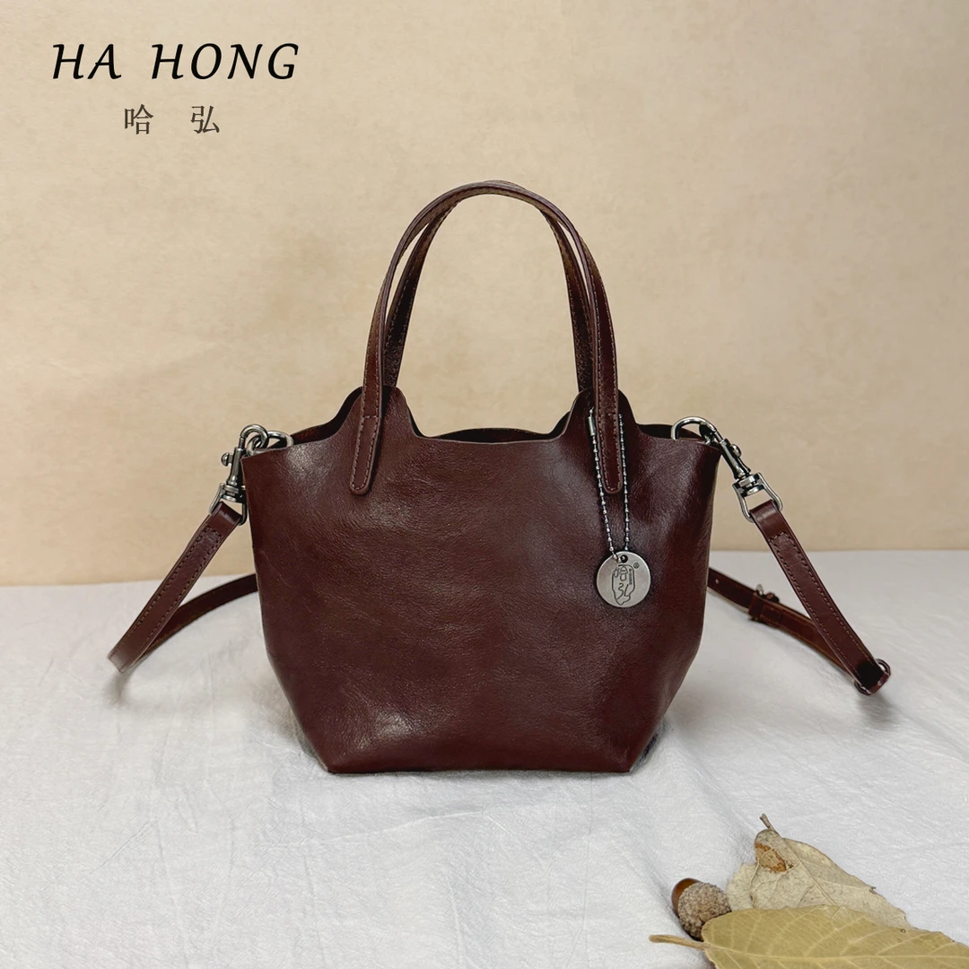 哈弘2025秋冬新款植鞣头层牛皮菜篮包单肩斜挎手提小包百搭通勤风