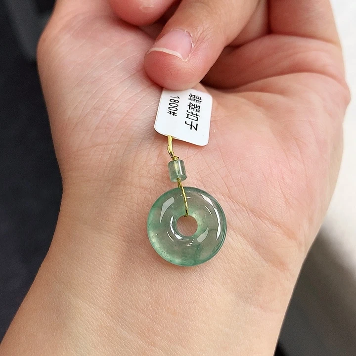 翡翠未镶嵌戒指甜甜圈