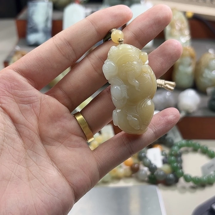 和田玉未镶嵌挂件