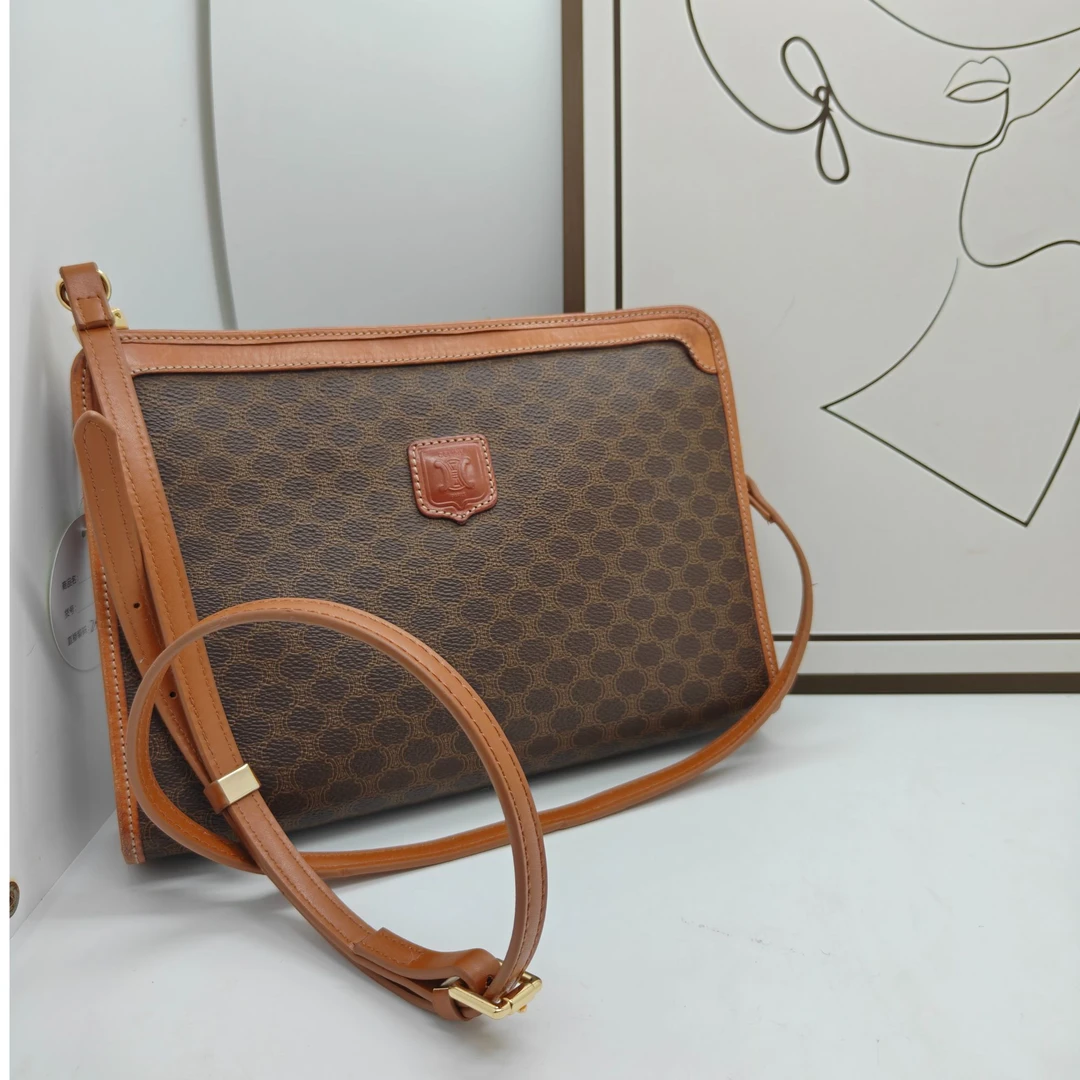 95新 Celine/思琳  哌26007