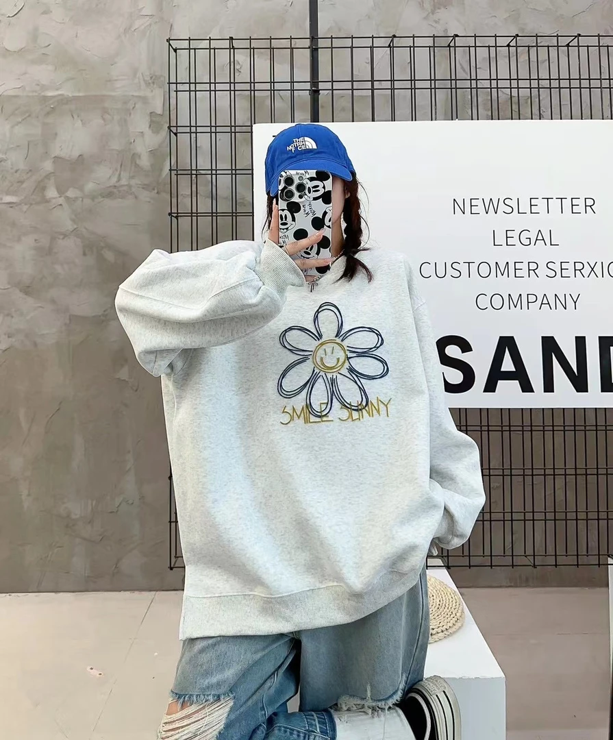 美式复古宽松圆领花朵刺绣卫衣女秋冬减龄时尚休闲上衣6117