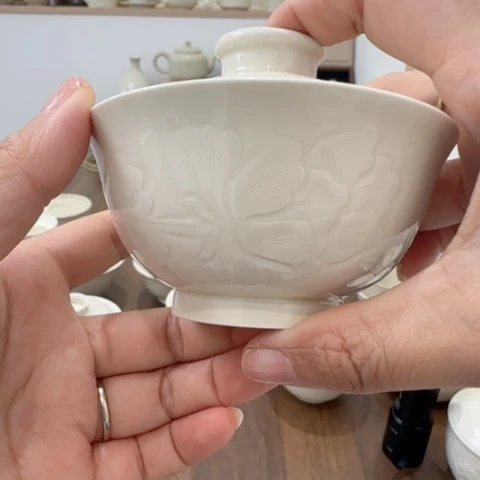 微瑕手工牡丹花两才盖碗