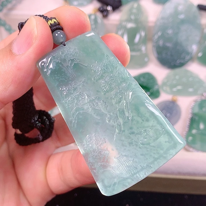 翡翠未镶嵌颈饰翡翠