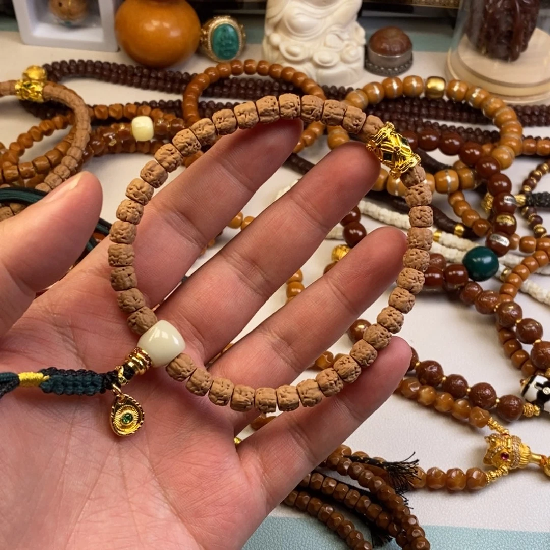 吊坠金刚菩提。。。。。。。。。。。