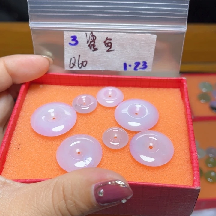 定制翡翠未镶嵌鯊***?不