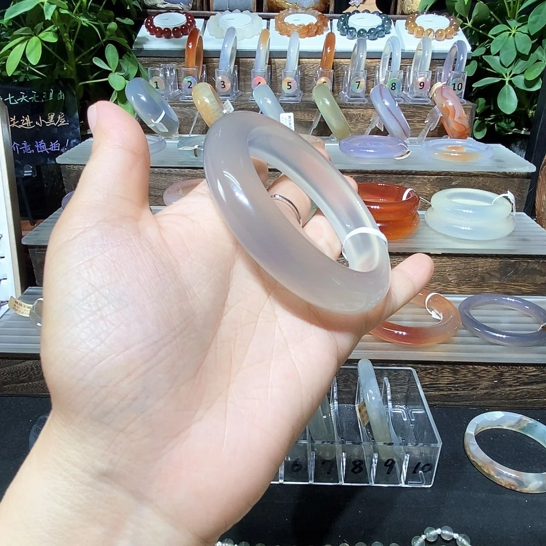 星***美玛瑙/玉髓未镶嵌手镯