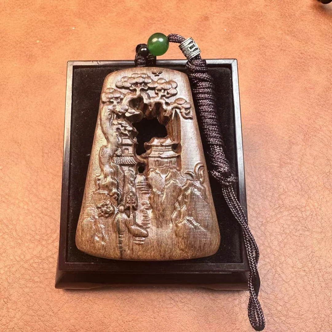 增香沉香木【镂空山水牌】无礼盒吊坠带绳子老料文玩