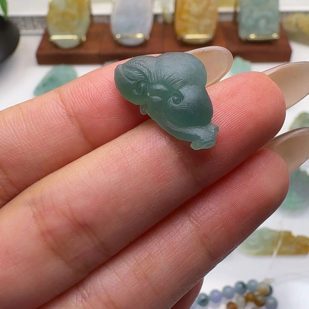 定制翡翠未镶嵌毛货