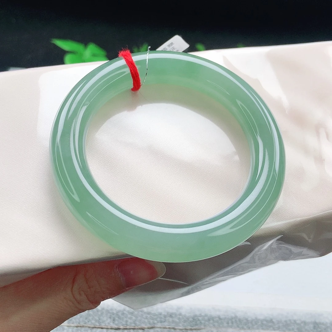 翡翠未镶嵌手镯57圆条 强推