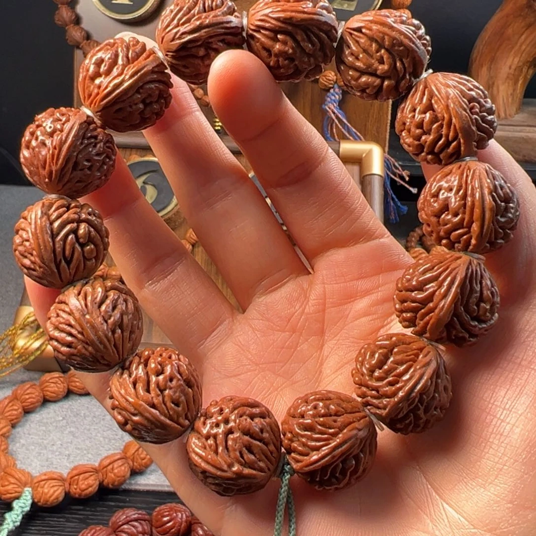 吊坠桃核21刺龙元宝