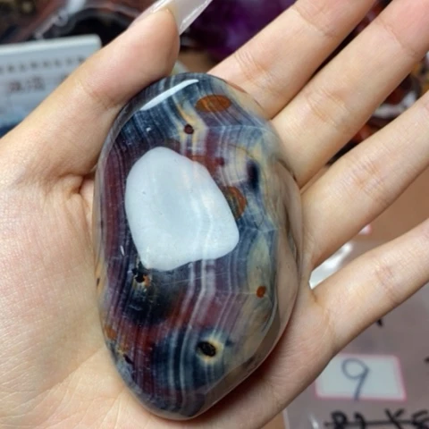 未镶嵌玛瑙/玉髓珠宝奇石时**念打孔不退不换