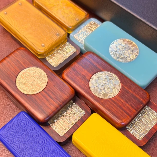 哈哈推牌 哈噜玩家edc推牌解减压黑科技玩具指尖陀螺手把件神器