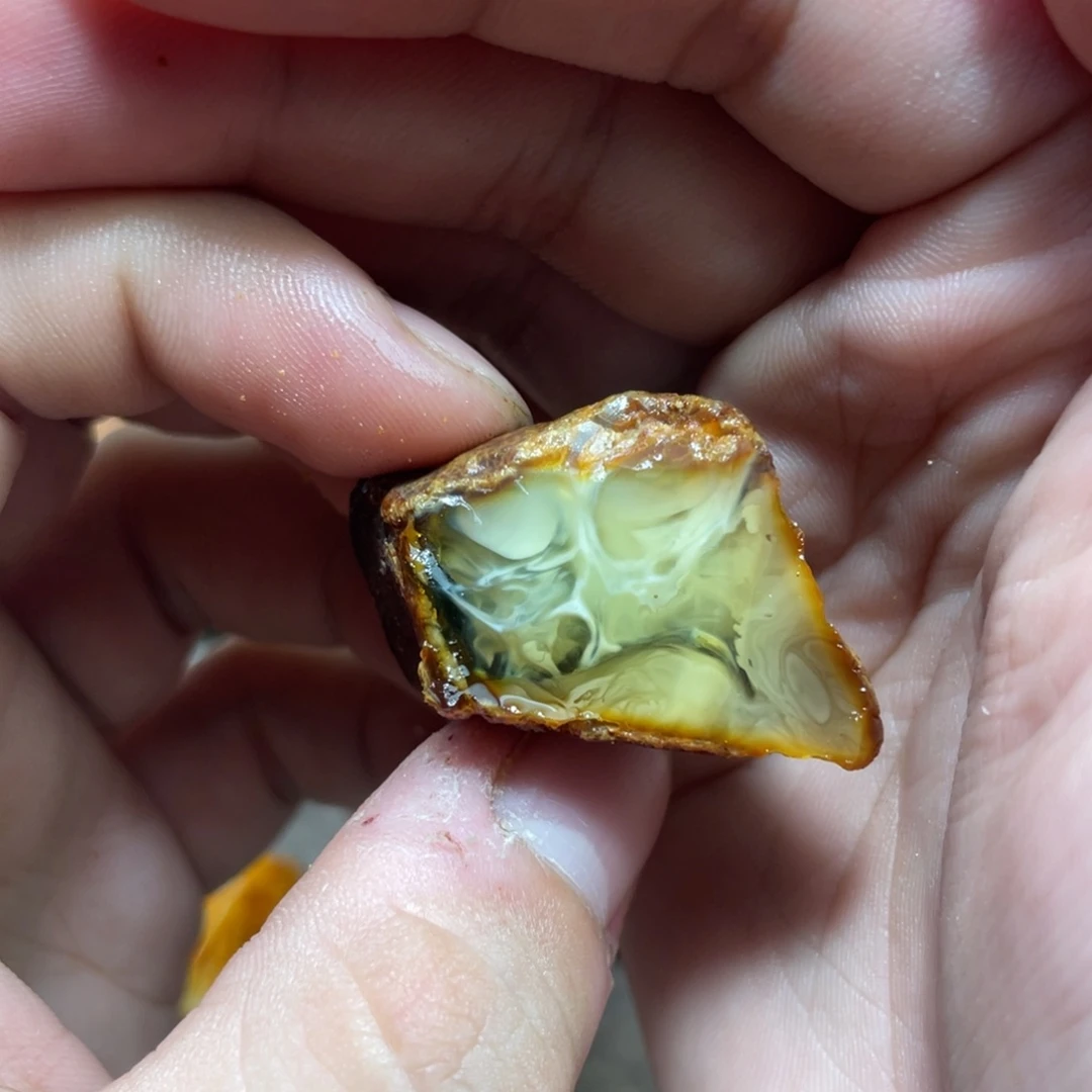 定制琥珀天然原矿