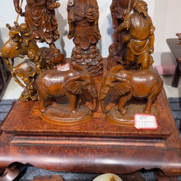 仲***秋工艺品的销售收入达到