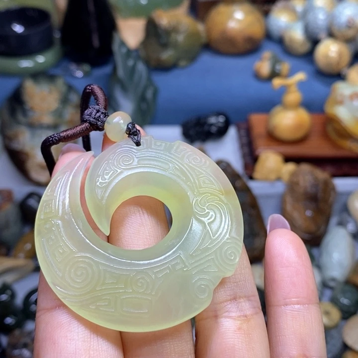 蛇纹石玉未镶嵌岫玉