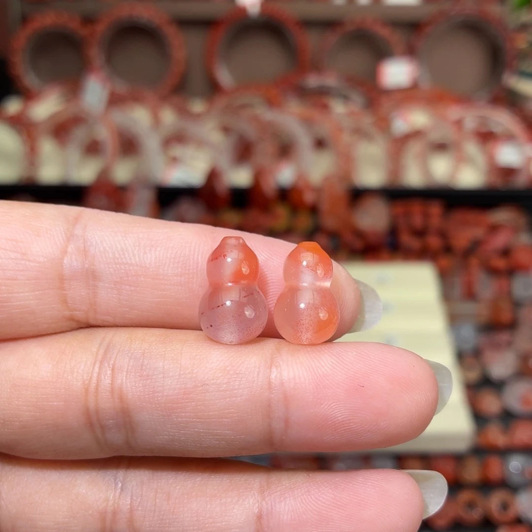 *****南红玛瑙未镶嵌颈饰一对通孔葫芦