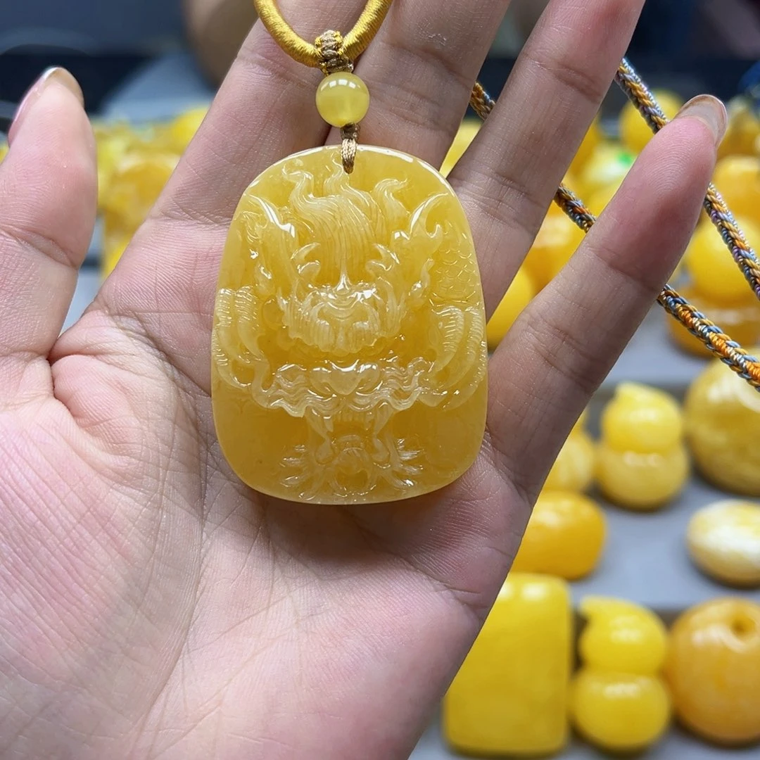 蜜蜡未镶嵌珠宝奇石