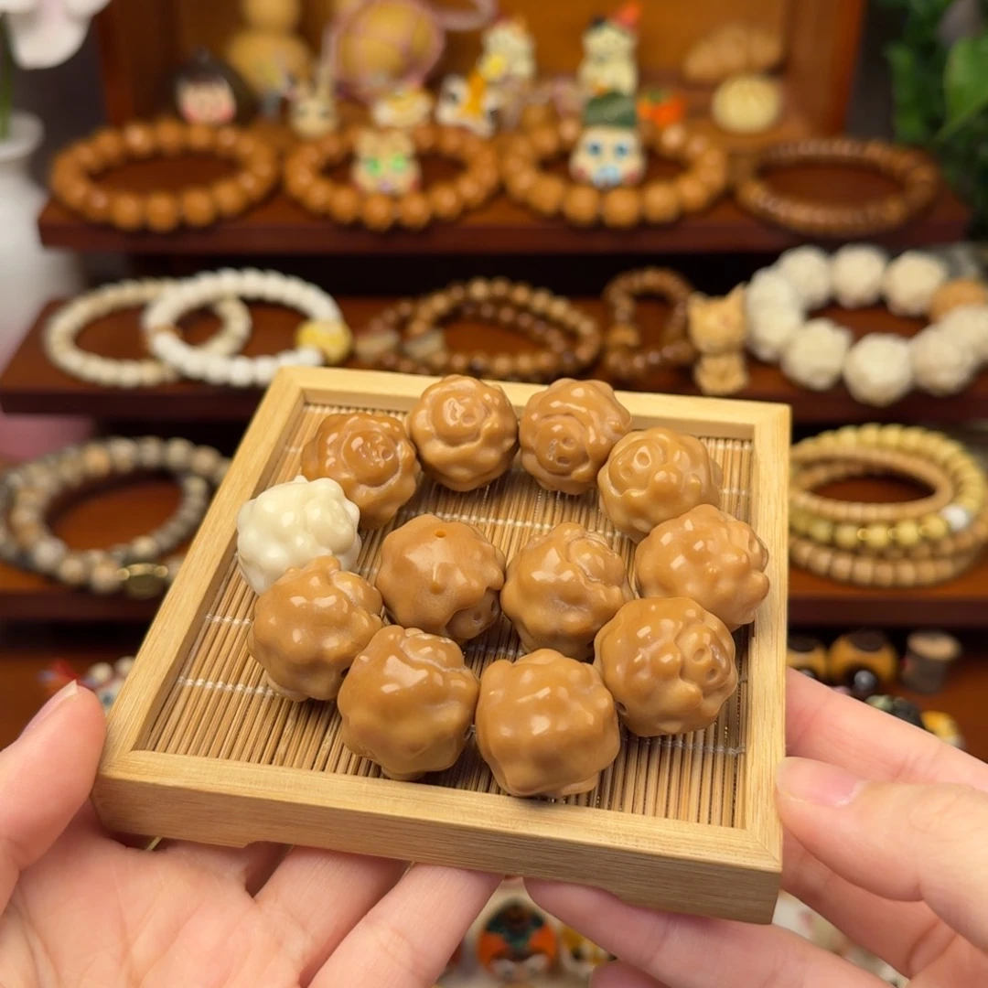 猴头核桃吊坠小绵羊