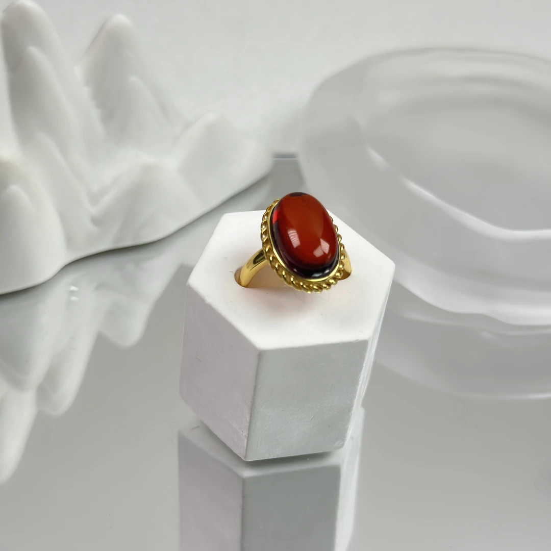 美创珠宝天然原矿琥珀椭圆麻花辫设计款减龄戒指