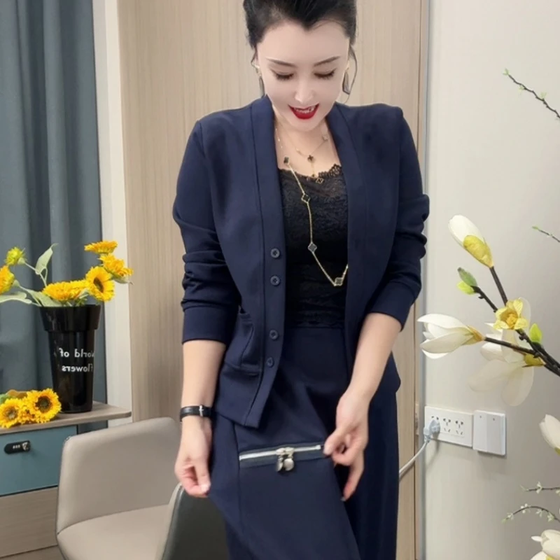 888套装欧货个性秋显瘦套装V领休闲风修身型小西服外套女装百搭