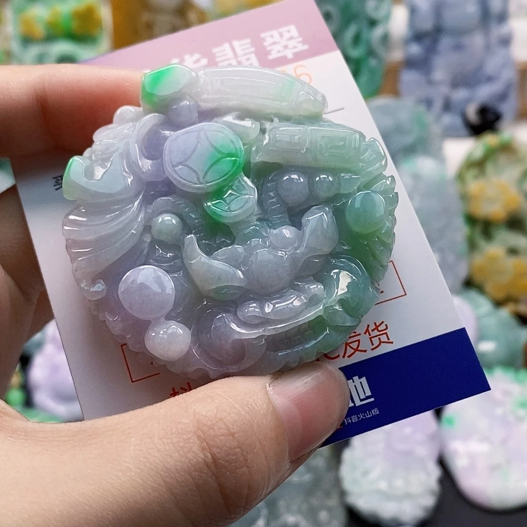 吊坠(不含链)未镶嵌翡翠