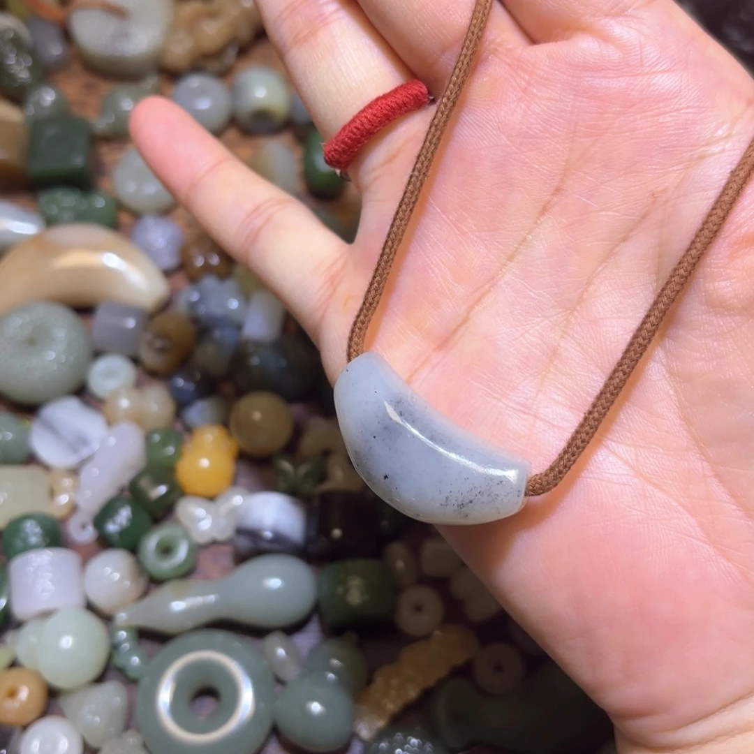 未镶嵌和田玉珠宝半成品