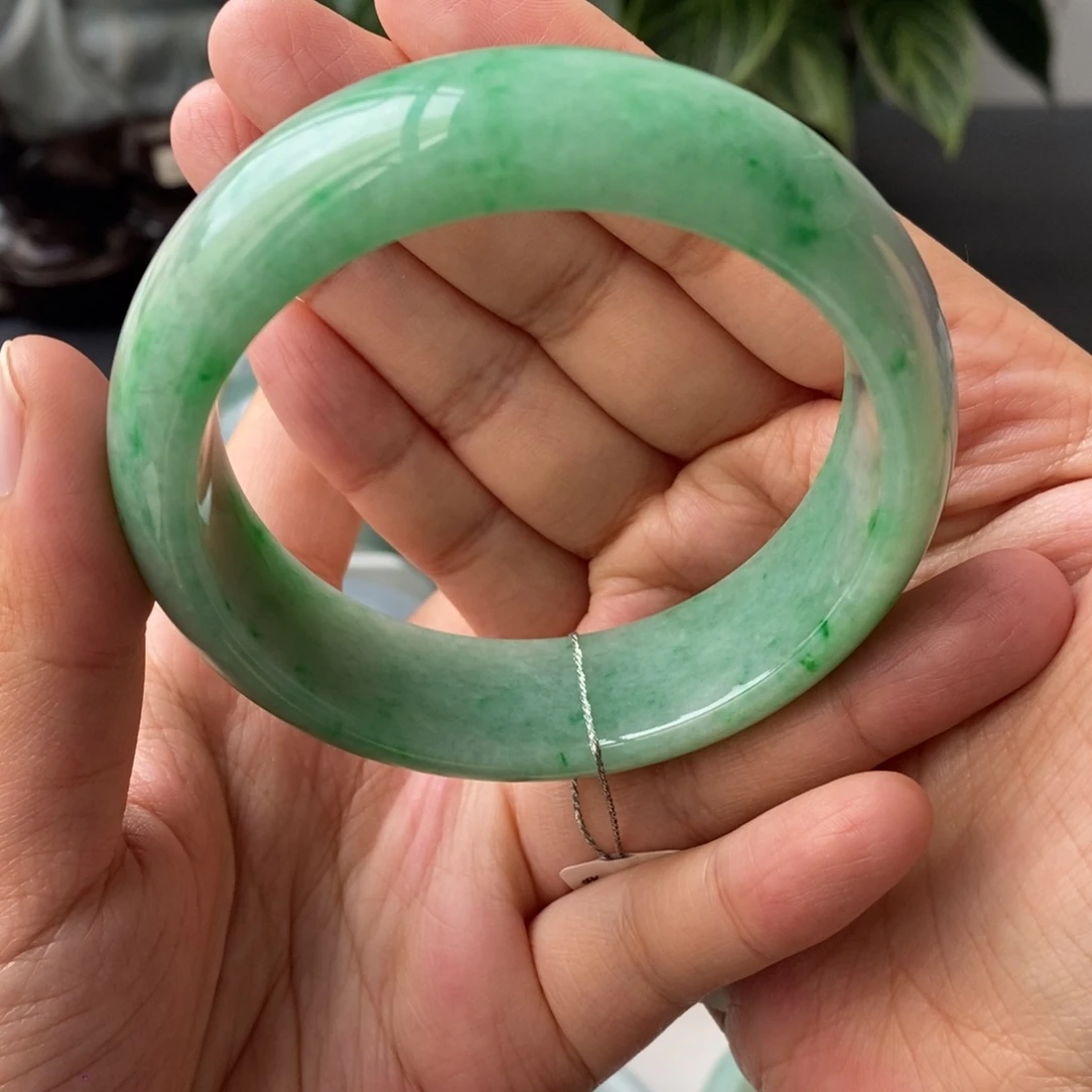 翡翠未镶嵌手镯天然