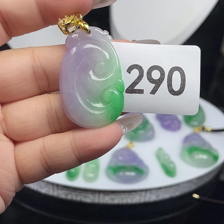 翡翠未镶嵌颈饰赠链