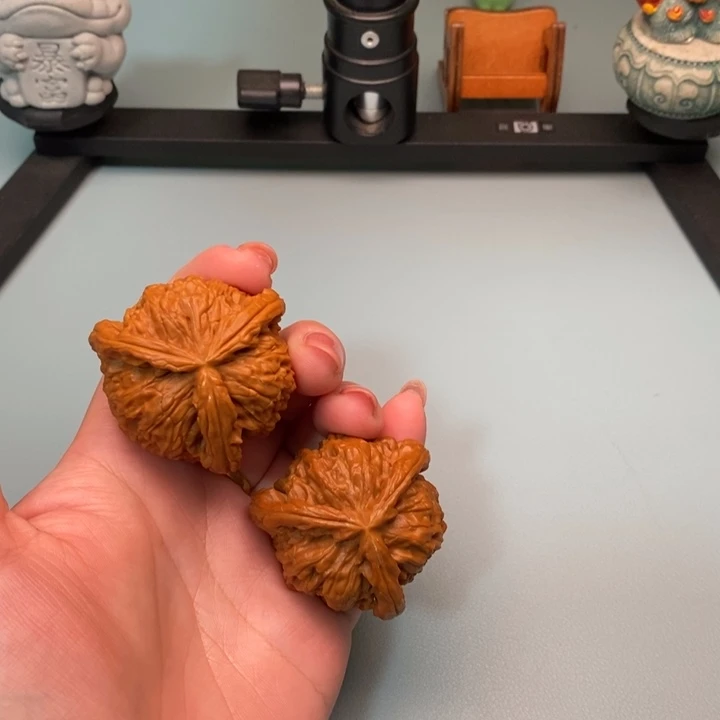 霸***6吊坠文玩核桃42尺寸白狮子微修