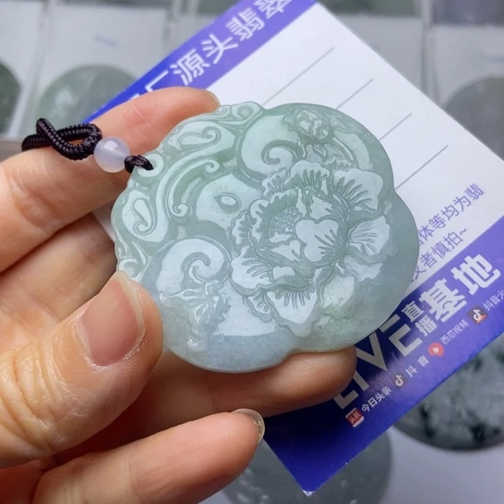 翡翠把件未镶嵌翡翠