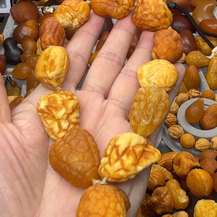 琥珀未镶嵌裸石天然蜜蜡手串