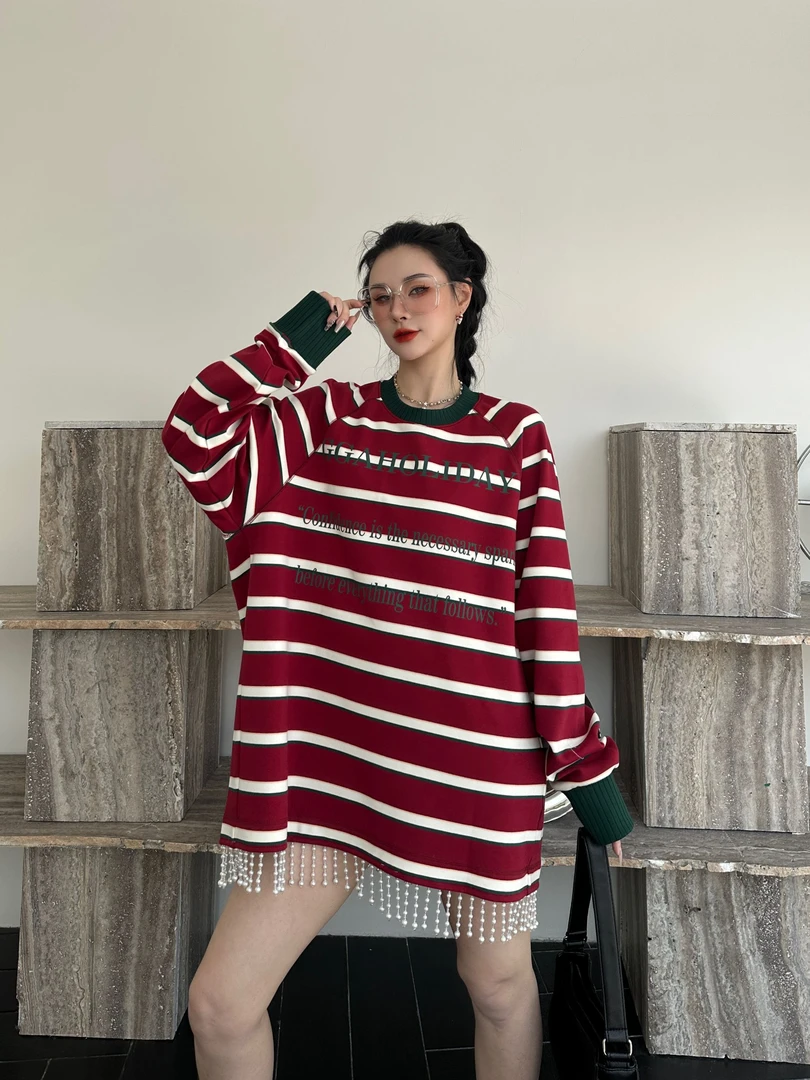 GGAHOLIDAY复古宽松时尚休闲条纹撞打底色长袖圆领卫衣-151152